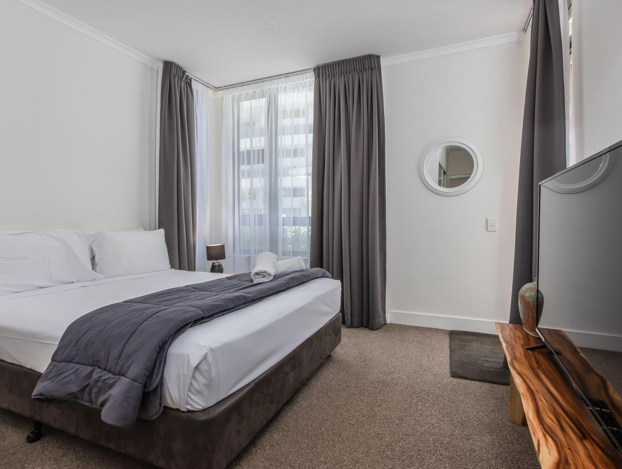 Neptune Aparthotel Mermaid Beach